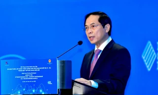 Bộ trưởng Ngoại giao Bùi Thanh Sơn phát biểu tại Đối thoại. (Ảnh: Mofa)