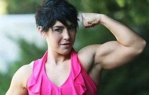 Sao phim cấp ba làm HLV thể lực đội bóng bầu dục