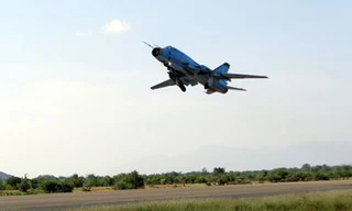 Cận cảnh tiêm kích Su-22 Việt Nam huấn luyện sẵn sàng chiến đấu