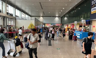 Sân bay Tân Sơn Nhất thông thoáng bất ngờ ngày 28 Tết