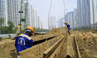  Lo 'vênh' giá nhập khẩu cát Campuchia làm đường vành đai 3 TPHCM