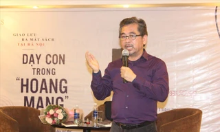 TS Lê Nguyên Phương có thâm niêm 20 năm làm công việc tư vấn tâm lý học đường tại Mỹ. Ảnh: Hương Xuân.