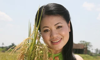 Anh Thơ: 'Cân' cả 'đỏ' lẫn 'vàng'