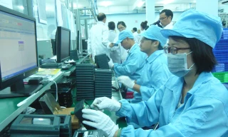 Tham gia Cộng đồng Kinh tế ASEAN, DN Việt Nam sẽ đối mặt với việc chảy máu nhân sự cấp trung.