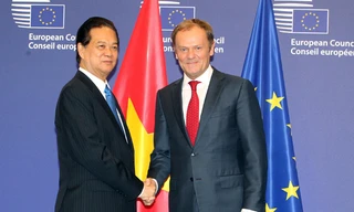Ngày 2/12 tại Brussels, Thủ tướng Nguyễn Tấn Dũng gặp Chủ tịch Hội đồng châu Âu Donald Tusk. Ảnh: TTXVN
