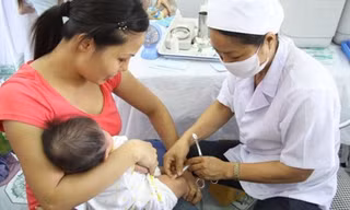 Cuối tháng 12 thêm 15.000 liều vắc-xin 5 trong 1