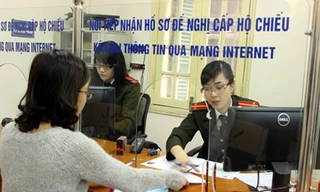 Hà Nội: Cấp hộ chiếu tại nhà và bệnh viện cho dân