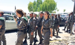 Binh sĩ Israel ở Jerusalem. Ảnh: Minh Trang.