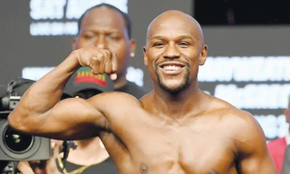 Mayweather xác nhận thi đấu trong lồng bát giác. Ảnh: GETTYIMAGES.