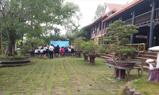 “Biệt phủ” trái phép tổ chức đón khách du lịch.