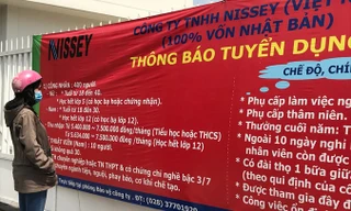 Nhiều doanh nghiệp “tung chiêu” tìm người lao động sau Tết. Ảnh: Văn Minh.