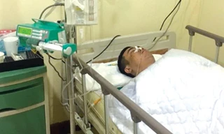 Cơ thủ Hoàng Quân trên giường bệnh. Ảnh: VNN