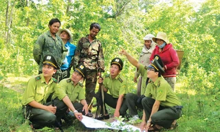 Ông LƯƠNG XUÂN TÌNH Phối hợp tuần tra rừng