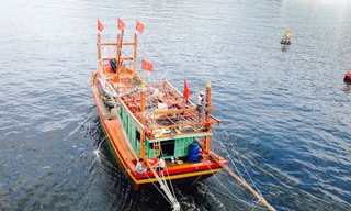 Ngư dân vươn khơi nhưng phải tuân thủ luật pháp và thông lệ quốc tế. Ảnh minh họa.