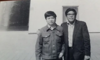 Cố nhạc sĩ Đỗ Nhuận và con trai Đỗ Hồng Quân.