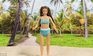 Búp bê đả phá 'đẹp không tì vết'