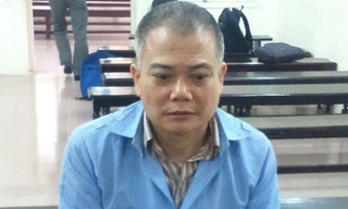 Đoàn Thạch Cương tại tòa. Ảnh: Zing