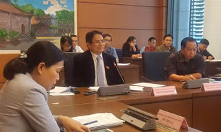 Trưởng Ban Tổ chức Trung ương Phạm Minh Chính đồng tình quy định tố cáo qua tin nhắn, thư điện tử vào trong luật.