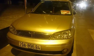 CSGT sẽ tăng cường xử lý ô tô gắn phù hiệu Bộ Công an hoặc báo chí không hợp lệ. Ảnh: CTV