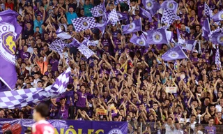 Sân Hà Nội luôn đón lượng CĐV đông đảo tới sân từ đầu mùa giải 2018 tới nay​. Ảnh: VSI.