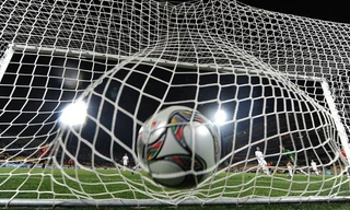 Hơn 600 cầu thủ tố cáo bê bối lạm dụng tình dục trong bóng đá Anh