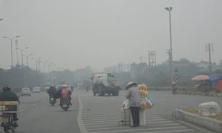 Bán hàng dưới lòng đường