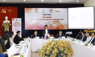 Chị Nguyễn Thị Thu Vân, Phó Chủ tịch Thường trực T.Ư Hội LHTN Việt Nam, Trưởng ban Đoàn kết tập hợp thanh niên T.Ư Đoàn phát biểu tại cuộc họp báo. Ảnh: Như Ý.