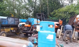 Chiếm đất công lập bãi phế liệu 'lậu': Chính quyền dung túng?