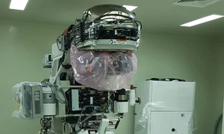 Các thiết bị máy móc của gói thầu có nhiều sai phạm được đưa về tại Bệnh viện Ung bướu TPHCM. Ảnh: L.N.