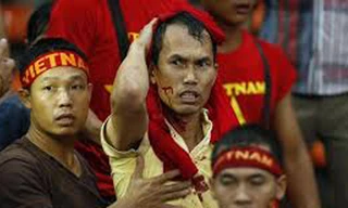 Cổ động viên Việt Nam bị hành hung tại Malaysia