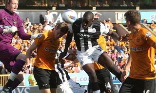 KỲ LẠ: 375 quả phạt góc Newcastle không có nổi một bàn