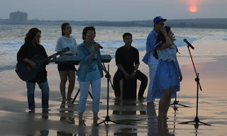 Ekip thực hiện MV Sóng đã trải qua nhiều bối cảnh quay khác nhau ở Hồ Cốc (Ảnh: Nhóm PNT Zone cung cấp)