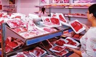 Cục Thú y khuyến cáo người tiêu dùng, nếu mua thịt nhập khẩu, nên đến siêu thị, cửa hàng… có uy tín, đồng thời xem xét kỹ nguồn gốc thịt, để tránh bị các tổ chức, cá nhân gian lận thương mại.