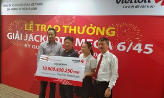 Anh Khánh nhận giải Vietlott trên 10 tỷ đồng công khai