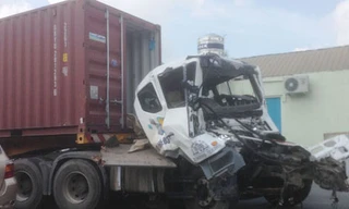 Hiện trường vụ tai nạn trên cao tốc Long Thành – Giầu Dây ngày 13/8/2015.