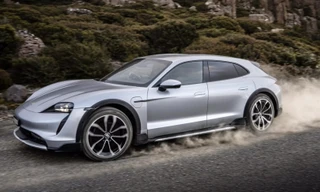 Triệu hồi ô tô điện của Audi và Porsche do nguy cơ cháy nổ