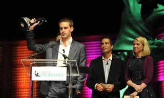 Trở thành tỷ phú đôla tự lập trẻ nhất nhờ ý tưởng kỳ quặc