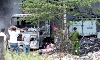 Cơ quan chức năng tiến hành điều tra nguyên nhân vụ cháy và thống kê mức độ thiệt hại.