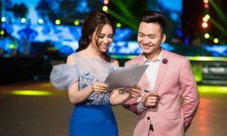 Á hậu Thuỵ Vân rạng rỡ hội ngộ MC Hạnh Phúc