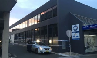 Cảnh sát Úc phong tỏa hiện trường bắt giữ 2 thiếu niên âm mưu khủng bố.