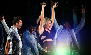 Taylor Swift trong chuyến lưu diễn 1989.