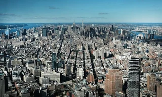 Rơi từ mái tòa nhà 42 tầng, kiến trúc sư thiệt mạng