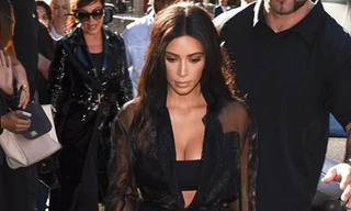 Kim Kardashian bị cướp tấn công lúc rạng sáng ở Paris.