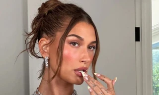 Những kiểu tóc sành điệu này có thể gây ra rụng tóc mà bạn không hề hay biết