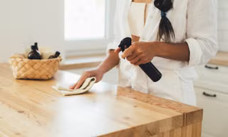 Những món đồ này chớ nên chùi rửa thường xuyên, vừa không tốt lại nhanh hỏng