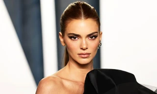 Người mẫu mặt lạnh kiếm tiền nhiều hơn và những sự thật ít ai biết trong ngành thời trang