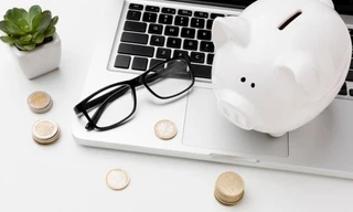 Ai cũng nên có quỹ khẩn cấp, nhưng xây quỹ thế nào khi thu nhập giảm? 5 gợi ý cho bạn đây