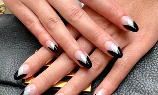 Những mẫu nail lạ mắt nhưng không quá nổi trội dành cho các cô nàng lowkey