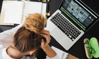 Người thành công là có phải ô tô, nhà riêng và điện thoại đời mới nhất?