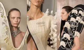 Schiaparelli gây sốc với thiết kế đầm dạ hội được tạo thành từ các bo mạch chủ